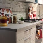 a guide to packing your kitchen